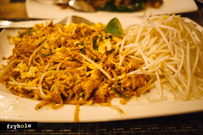 chicken pad thai