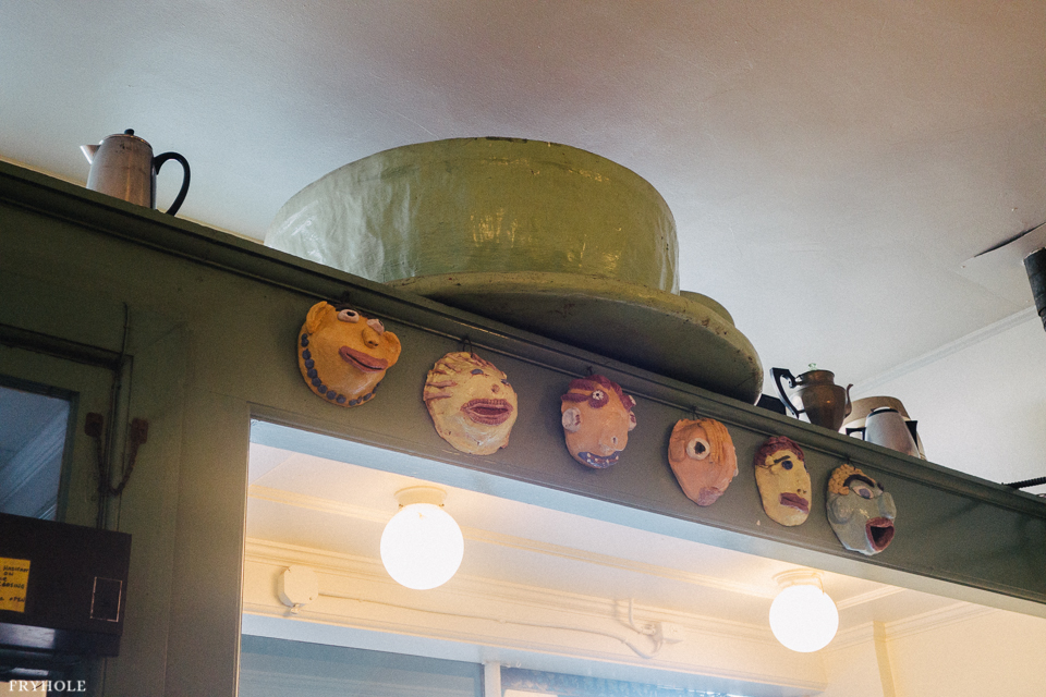 mama's royal cafe