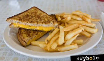 Pretty Lady Restaurant: Grilled Cheese & Fries