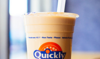 Quickly: Almond Milk Bubble Tea